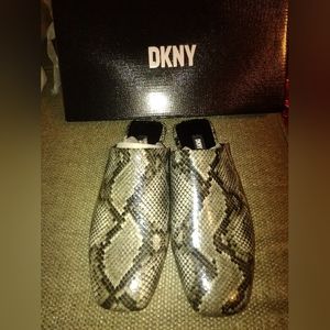 DKNY Python slides, Python blk/why blw